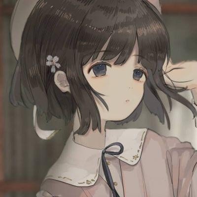 女孩太想念老人睡墓碑旁不愿走